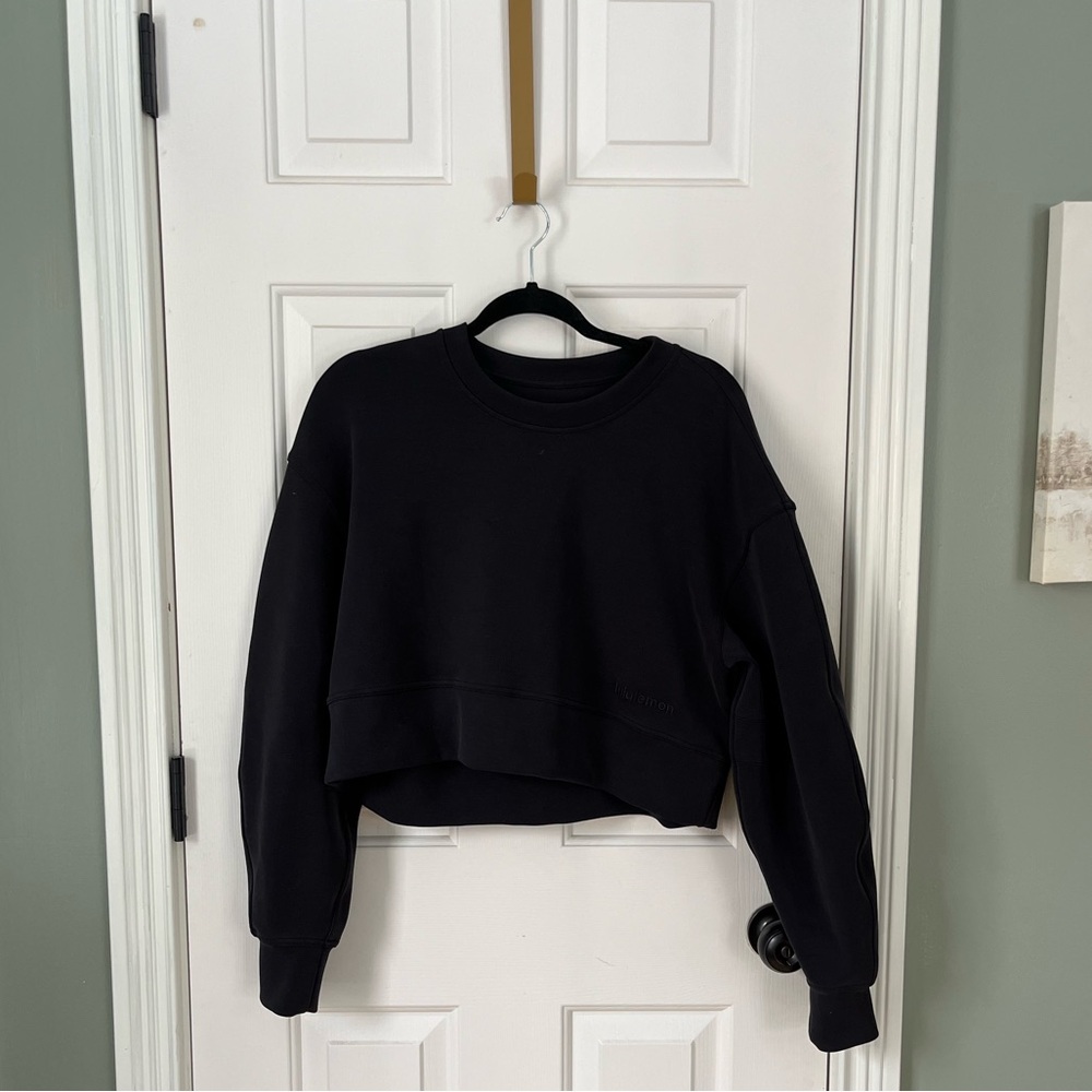 lululemon Black Softstreme Crewneck Sweatshirt Women’s 6